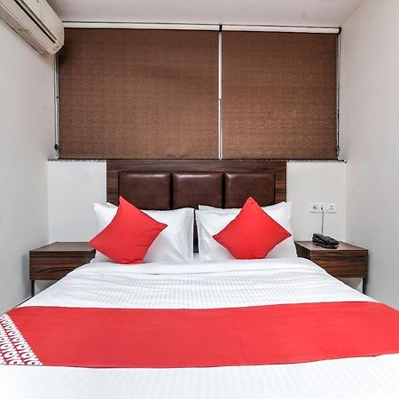 Oyo 80678 Shreenath Residency Nueva Delhi Exterior foto